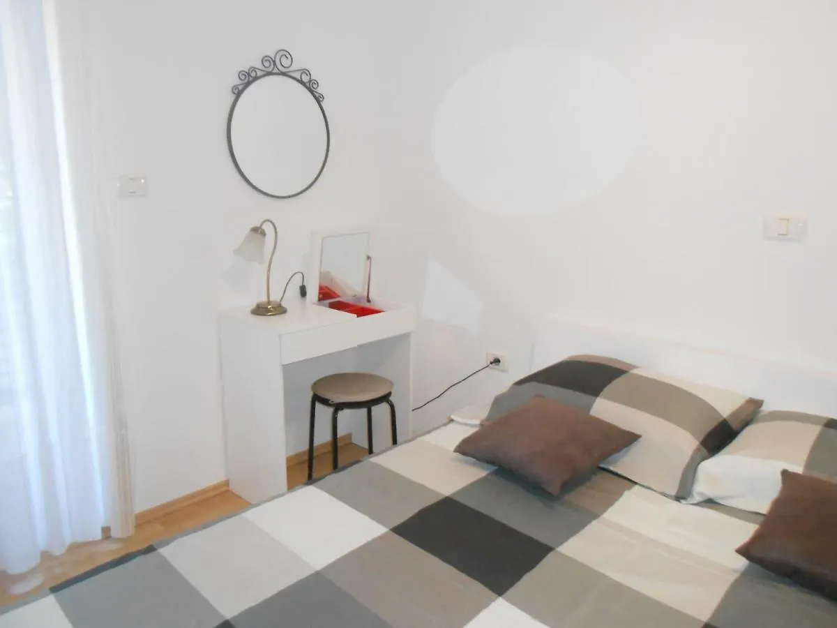 Apartment Apartman Snjezana Fazana Croatia